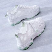 Vasaras elpojošas sieviešu kedas baltā krāsā