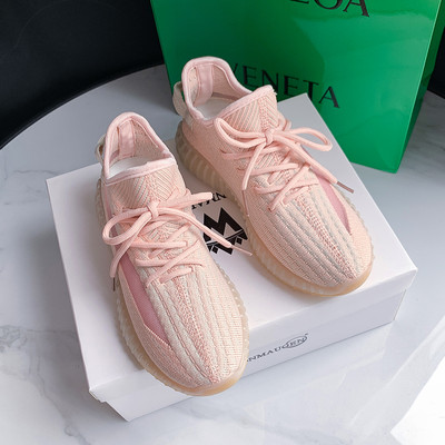 Ikdienas kedas no tekstila ar mežģīnēm vairākās krāsās