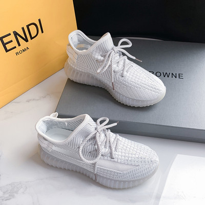 Ikdienas kedas no tekstila ar mežģīnēm vairākās krāsās