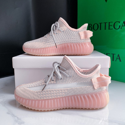 Ikdienas kedas no tekstila ar mežģīnēm vairākās krāsās