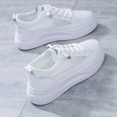 Suvised naiste tossud võrguga - valget värvi