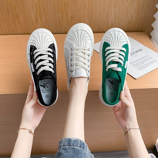 Sieviešu kedas no tekstila ar šņorēm - trīs krāsās