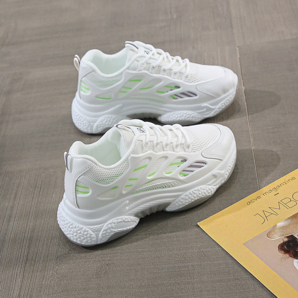 Jauns sieviešu elpojošo kedu modelis ar raupju zoli