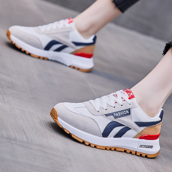 Ženske tenisice s vezicama u crnoj i bijeloj boji