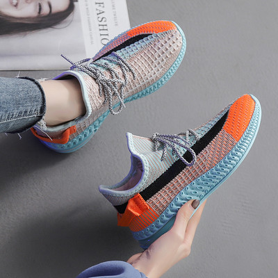 Sieviešu tekstila kedas ar mežģīnēm trīs krāsās