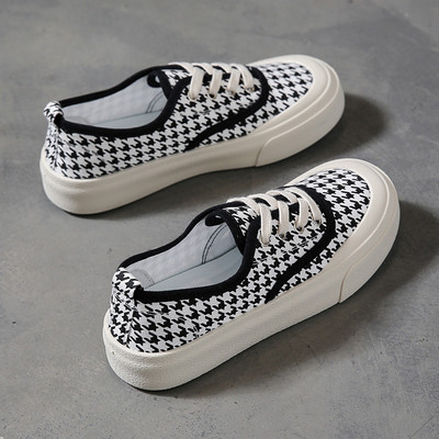 Γυναικεία casual αθληικά παπούτσια στρογγυλεμένο μοντέλο με κορδόνια