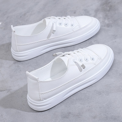 Sieviešu kedas ar plakanām zolēm un šņorēm - tīrs modelis