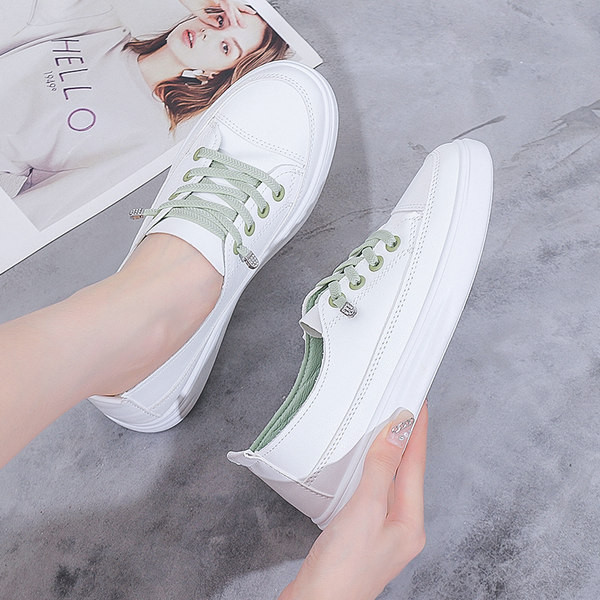 Sieviešu kedas ar plakanām zolēm un šņorēm - tīrs modelis