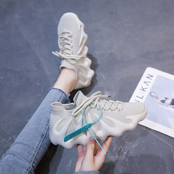 Casual αθλητικά παπούτσια με τραχιά σόλα και κορδόνια για γυναίκες