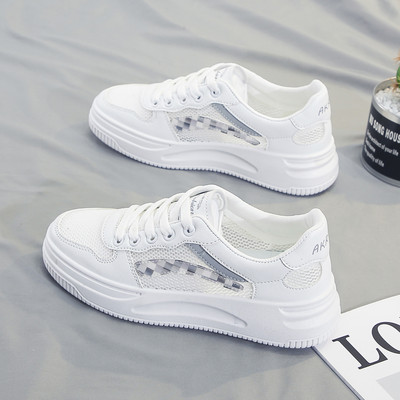 Νέο μοντέλο αναπνεύσιμα αθλητικά γυναικεία παπούτσια σε λευκό χρώμα με πλέγμα