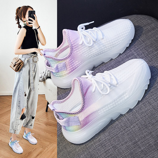 Tīkla sieviešu kedas zaigojošās krāsās ar ērtu zoli