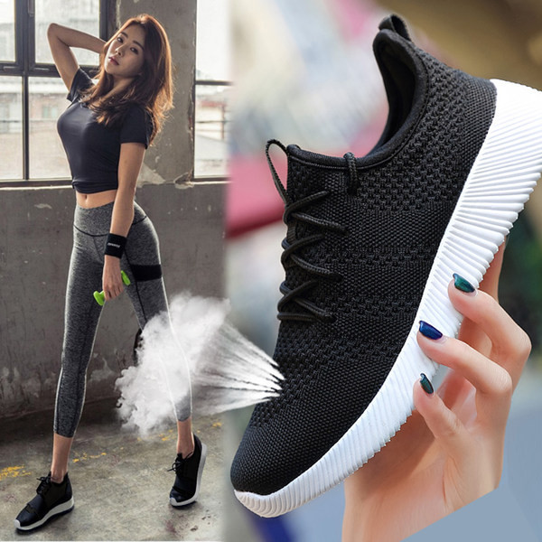 Kahes värvitoonis vabaaja naiste hingavad tossud paeltega