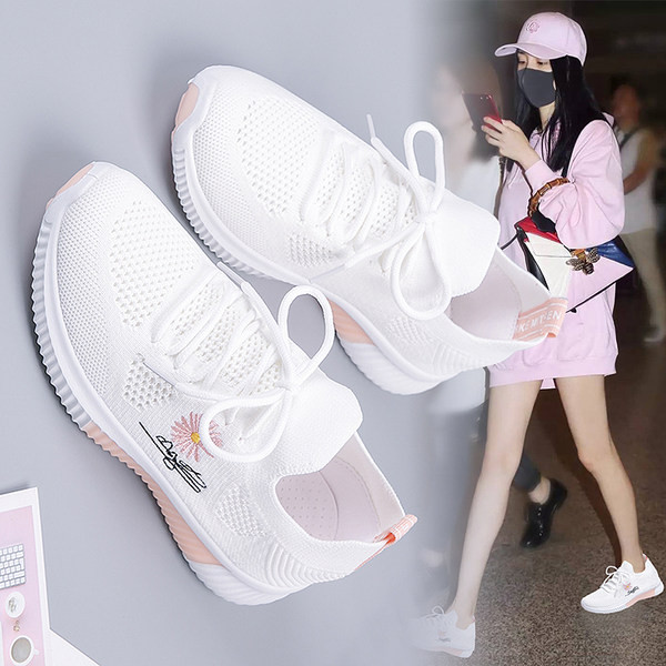 Sieviešu audekla kedas ar izšuvumu un plakanu zoli