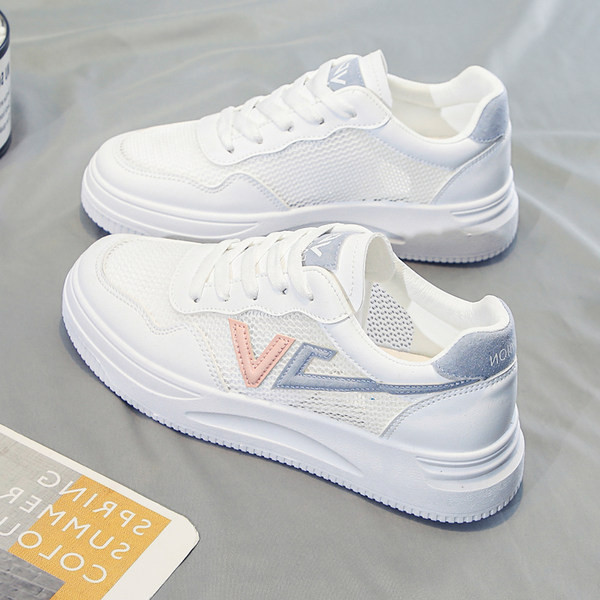 Ανδρικά αθλητικά παπούτσια με αναπνεύσιμα με περιστασιακή σόλα σε λευκό χρώμα