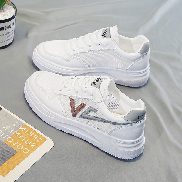 Ανδρικά αθλητικά παπούτσια με αναπνεύσιμα με περιστασιακή σόλα σε λευκό χρώμα