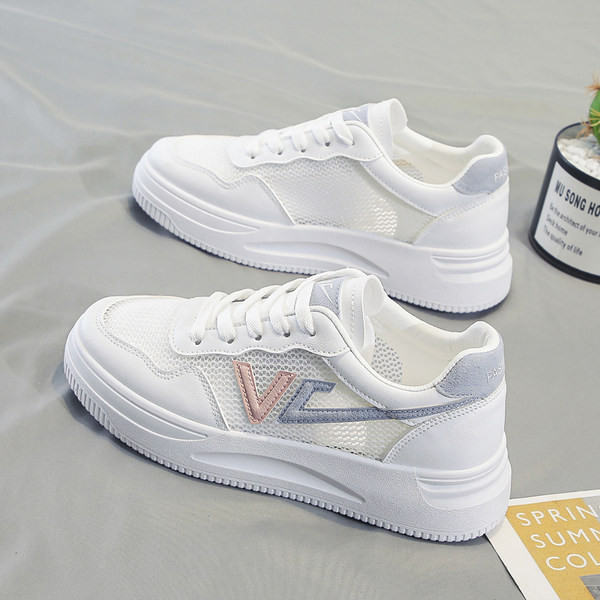 Ανδρικά αθλητικά παπούτσια με αναπνεύσιμα με περιστασιακή σόλα σε λευκό χρώμα