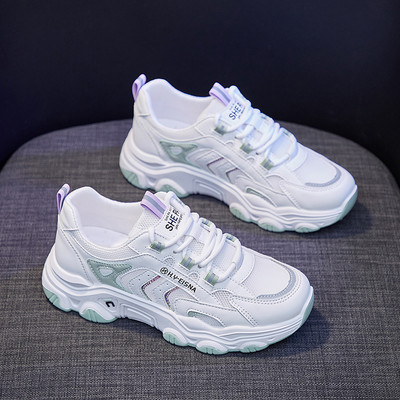 Naistele kirja ja lipsudega sporditossud