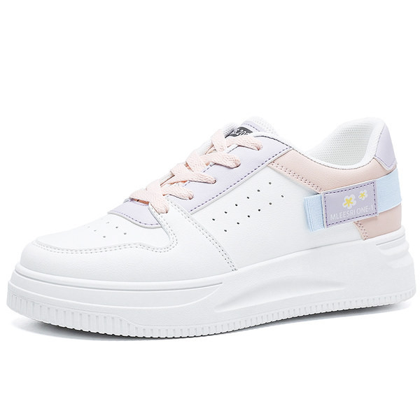 Elpojošas sieviešu kedas no eko ādas ar plakanu zoli