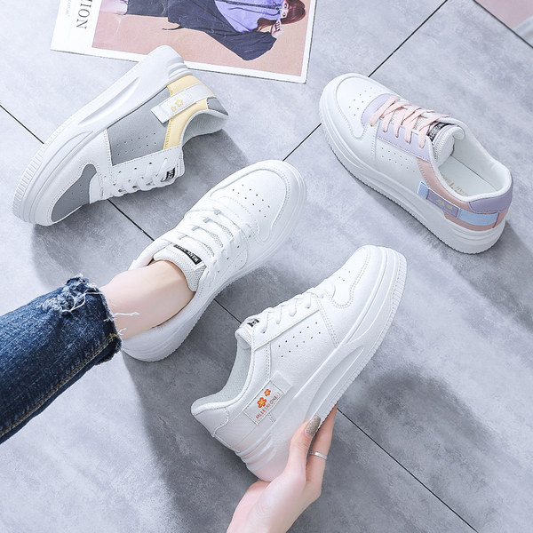 Elpojošas sieviešu kedas no eko ādas ar plakanu zoli