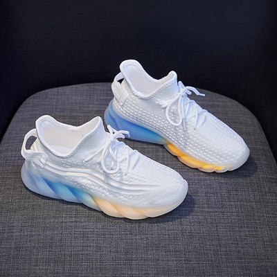 Uus mudel võrkkangast naiste sporttossud