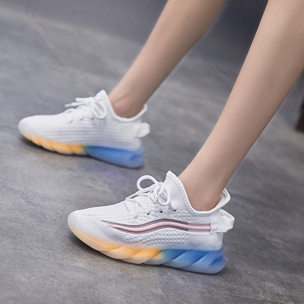 Uus mudel võrkkangast naiste sporttossud