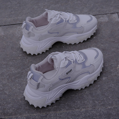 Ženske ljetne tenisice s grubim đonom i vezicama