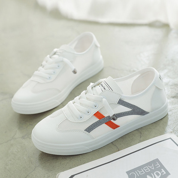 Naiste suviste valgete tossude uus mudel