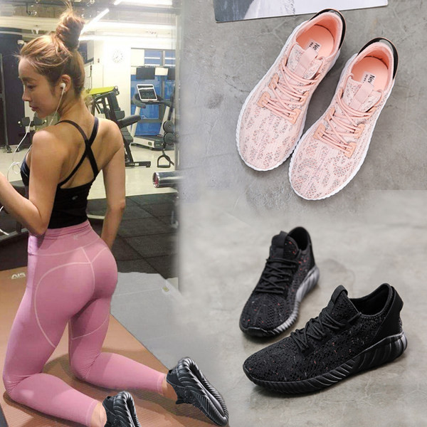 Sieviešu tekstila kedas ar plakanām zolēm un šņorēm četrās krāsās