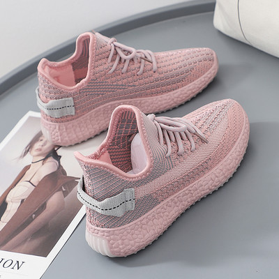 Suveks sobivad naiste tekstiilist tossud