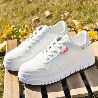 Öko-nahast aasadega naiste tossud