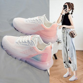 Krāsainas sieviešu kedas no elpojoša auduma - vairākās krāsās