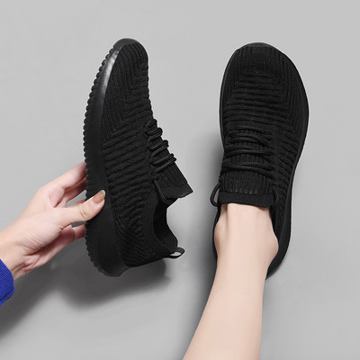 Võrkkangast naiste suviste tossude uus mudel