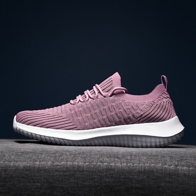 Võrkkangast naiste suviste tossude uus mudel