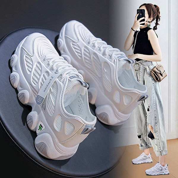 Modernas sieviešu kedas ar rupju zoli - divi modeļi