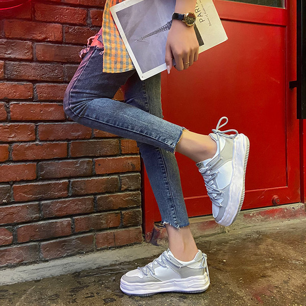 Ikdienas sieviešu ādas kedas ar plakanām zolēm