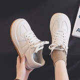 Suveks sobivad ühevärvilised paeltega naiste tossud