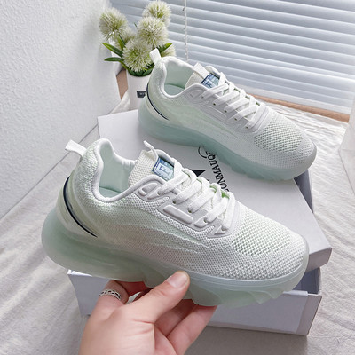 Embleemiga lõuendist naiste tossud