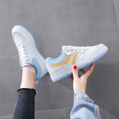 Sieviešu ikdienas kedas trīs krāsās ar mežģīnēm un plakanu zoli