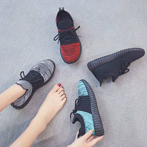 Libisemisvastase tallaga jooksmiseks sobivad naiste tekstiilist tossud