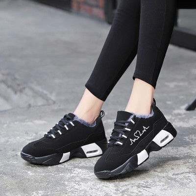 Jauns pavasara-rudens kedu modelis ar gaisa kameru