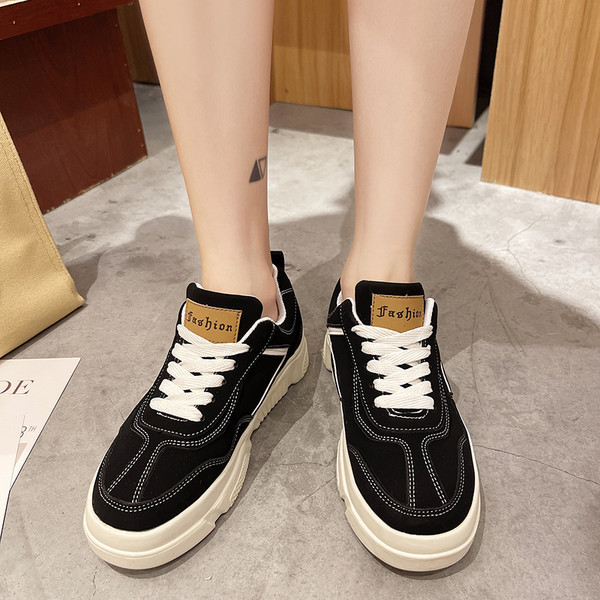 Sieviešu tekstila kedas ar 4 cm zoli