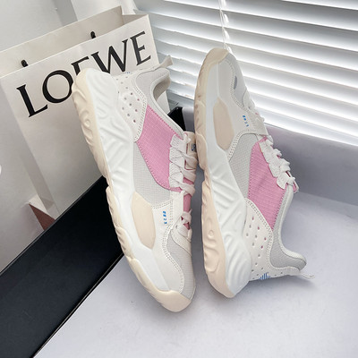 Ikdienas sieviešu kedas no tekstila ar plakanu zoli