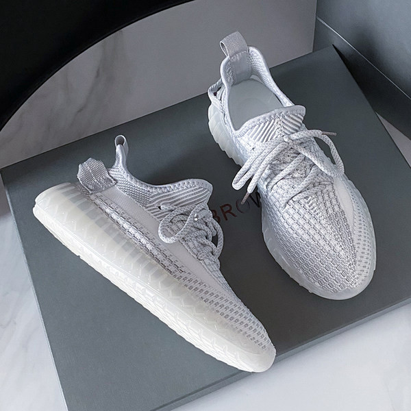 Novi model ljetnih prozračnih mrežastih tenisica