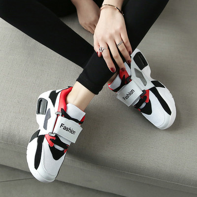 Γυναικεία αθλητικά πάνινα παπούτσια με κορδόνια και στερέση βελκρό 