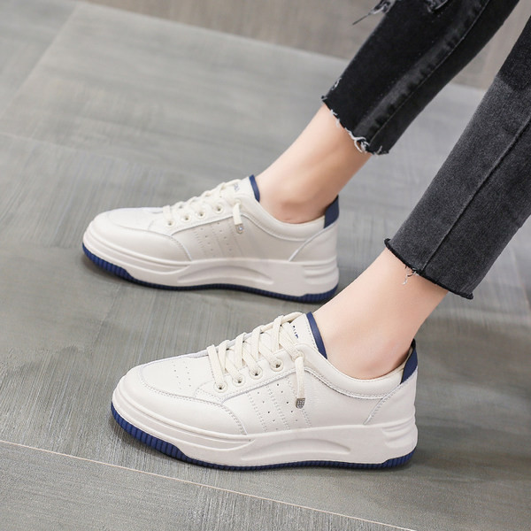 Sieviešu kedas baltas ar mežģīnēm