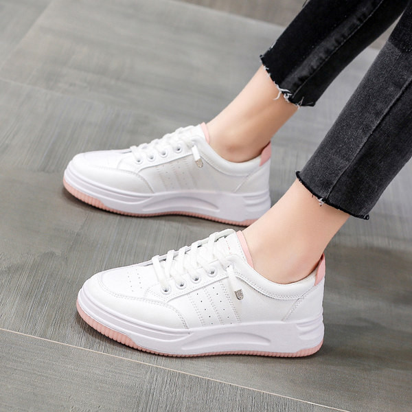 Sieviešu kedas baltas ar mežģīnēm