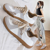 Sieviešu kedas ar plakanu zoli-retro stilā