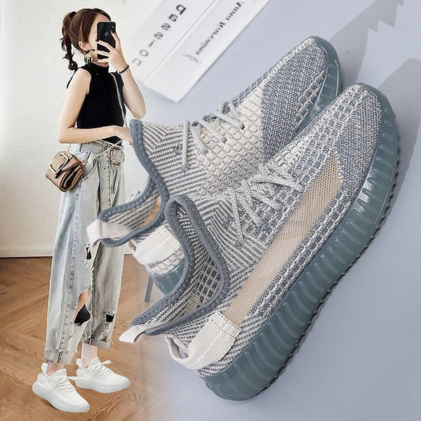 Paelte ja lameda tallaga hingavad lõuendist tossud