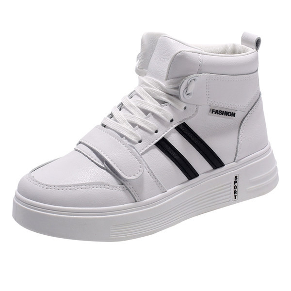 Valget värvi paelte ja lameda tallaga naiste tossud