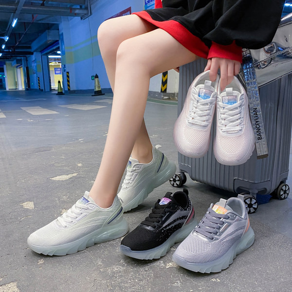 Naiste embleemiga lõuendist tossud - neljas värvitoonis